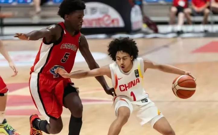 U19男篮虽然不敌加拿大未能实现开门红，但面对劲敌小伙子们还是展现出不少亮点，至