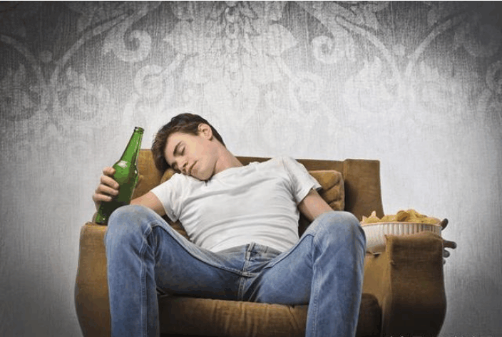 酒后不能喝2种东西, 做3件事情! 做了就相当于在玩命!