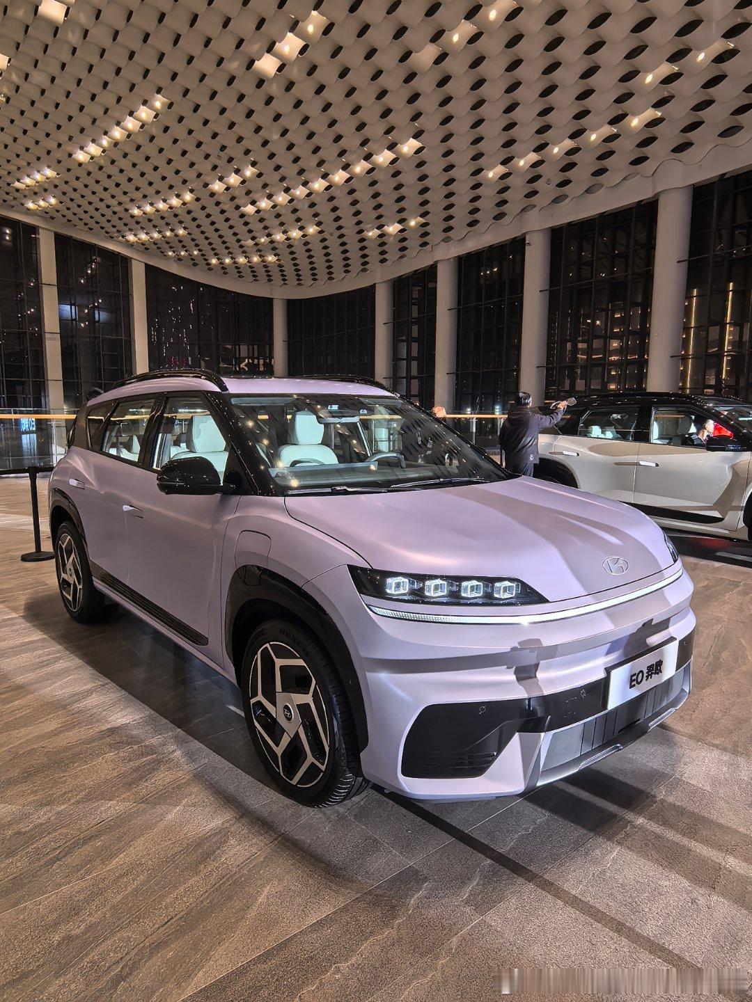 北京现代EO羿欧倒把钱花在家庭用车的“实在处”——11.98万起售，中高配