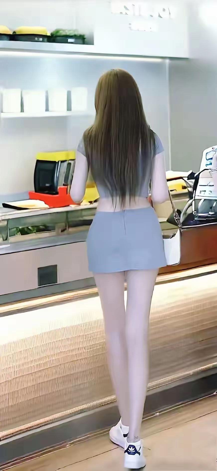 轻纱拂面，步履生莲。
