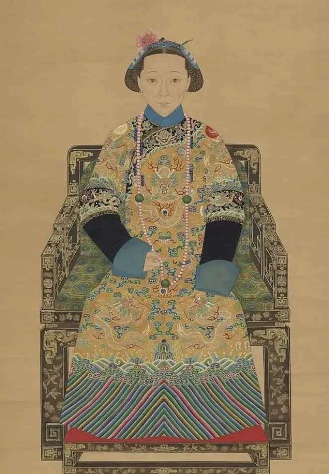 光绪六年，被西北风沙吹了十三年之久的陕甘总督左宗棠回京述职，由于当时慈禧太后正在