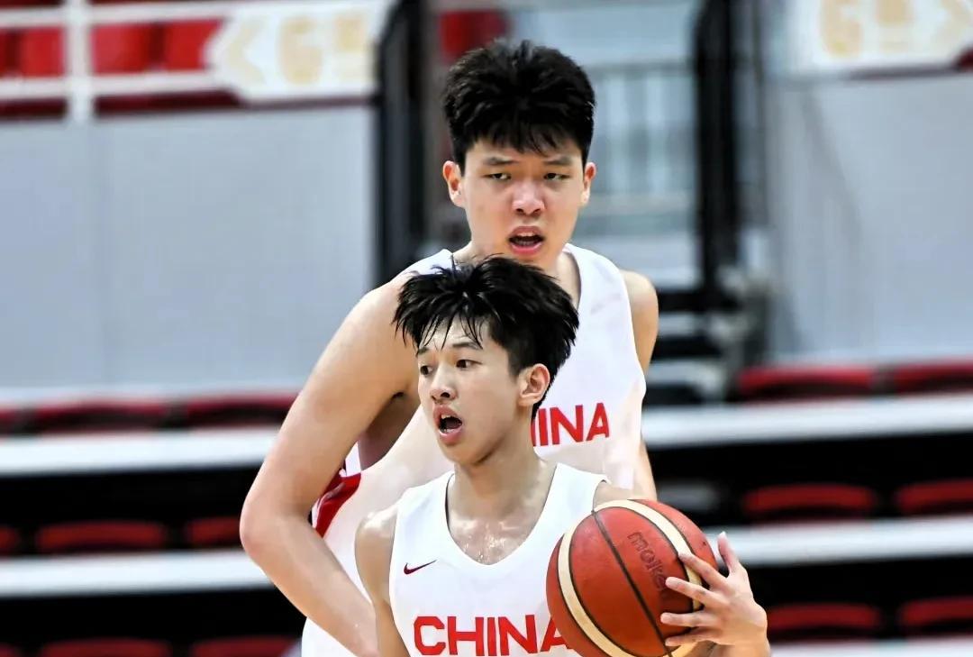 广东宏远后卫杨溢缺席比赛，男篮U19竟然狂胜德国俱乐部47分，匪夷所思，有杨溢打