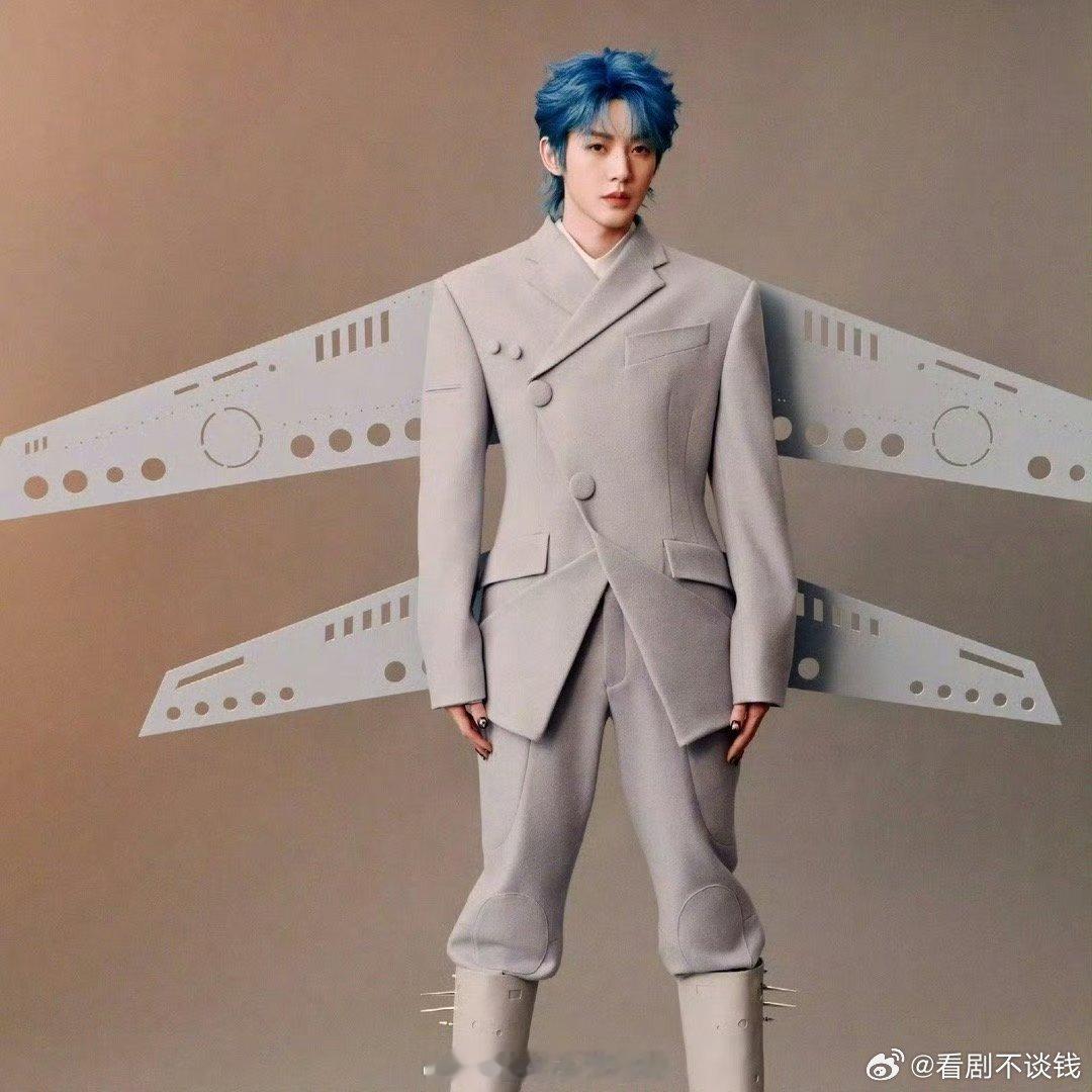 邓为、于适这两件衣服居然是一样的哎​​​男模级别的哥哥们​​​