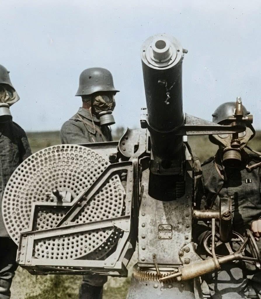 第一次世界大战期间，各国军队历史留影！图一：并非末日战士，而是一战时期的德军