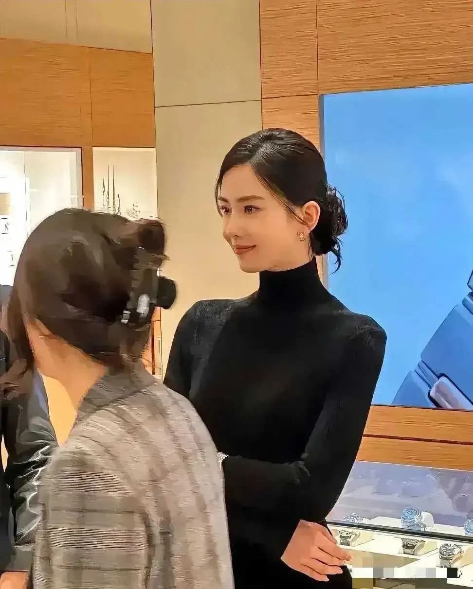 刘诗诗，一辈子这样端着，很累吧