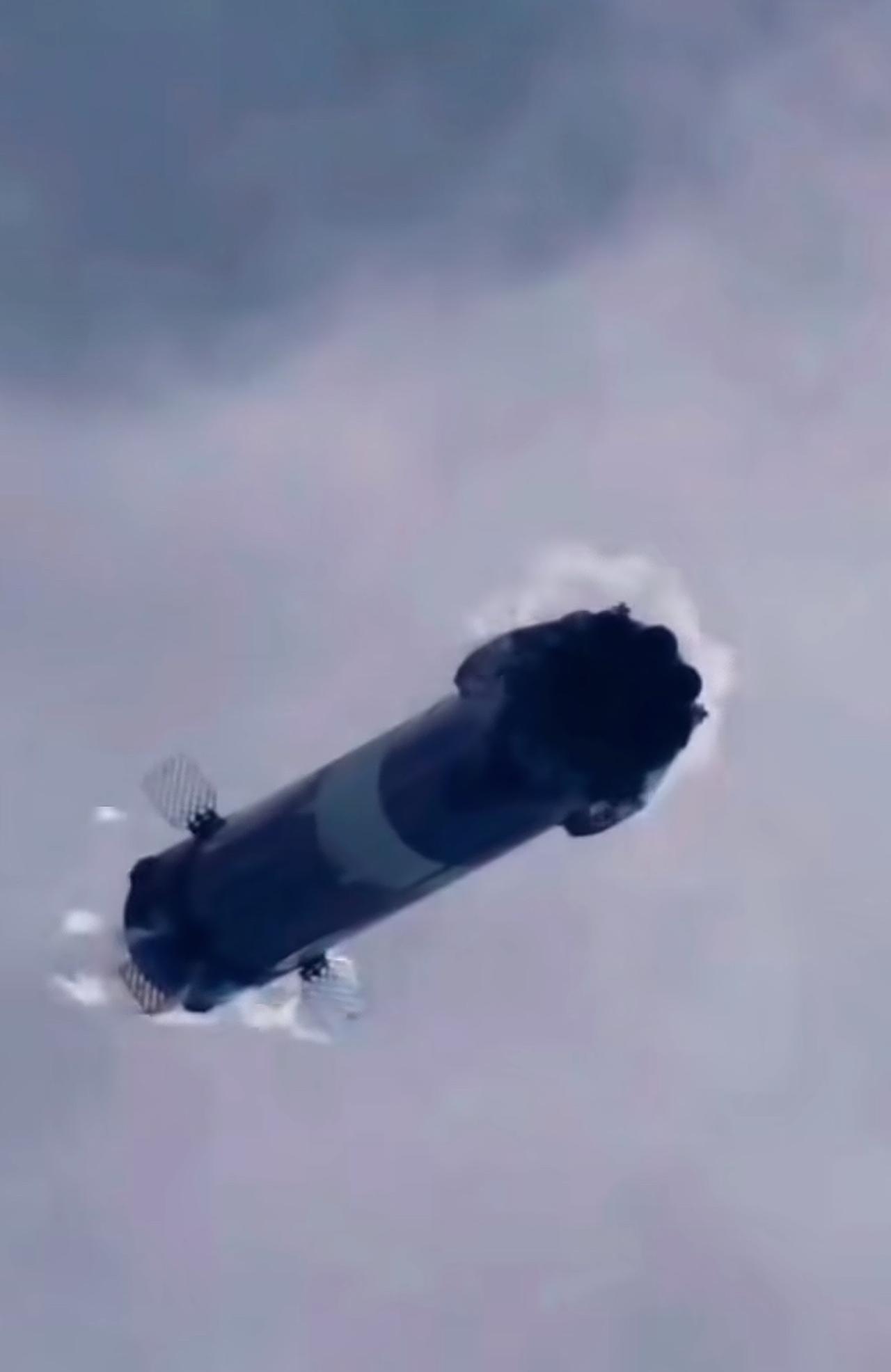 马斯克的spacex太成功太牛掰了，真是做到了收放自如啊。事实证明没有哪项科学技