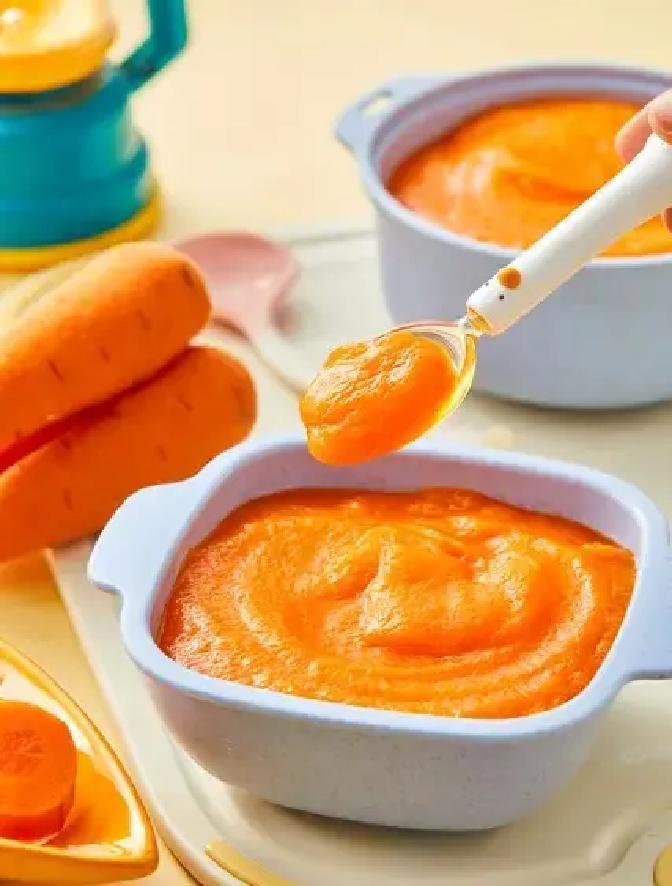 4-6个月宝宝刚到关键期，很多爸妈却慌了神：早加怕肠胃受不了，晚加又担心缺铁，结