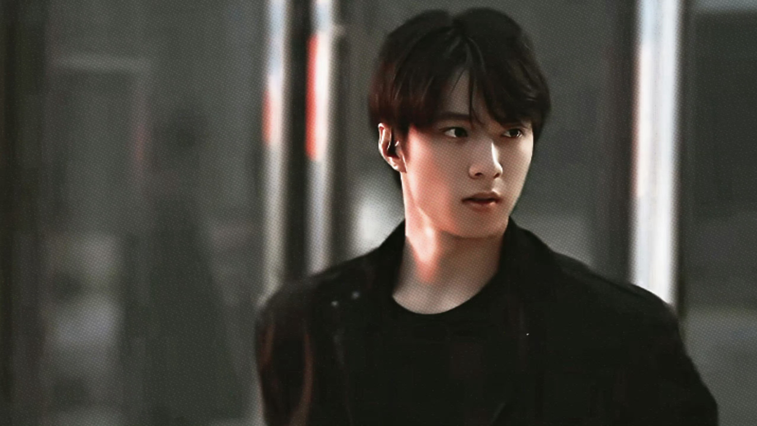 刘耀文春节档两部电影那么问题来了，我是先看惊蛰无声还是镖人呢刘耀文春节档有2部电