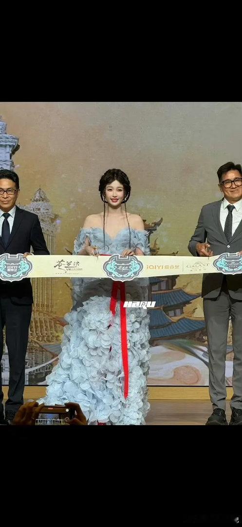 窝鱼这两个造型你们更心水哪个