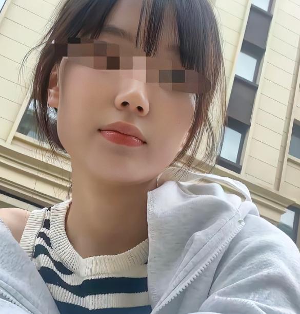 郑州一名月薪四千多元普通文员，以“生理期不舒服”为由请假，瞒着身边的所有人，