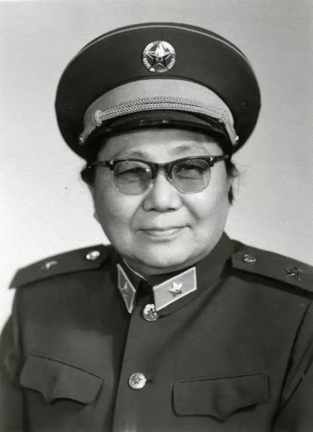 李开芬（1917-1999年4月），女，四川达县（今属达州市）人，中共党员，朱良