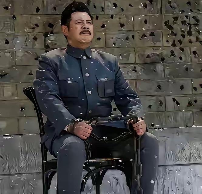 吉鸿昌被枪决以后，他的妻子胡红霞卖掉所有的资产赎回了尸体，却发现丈夫口袋中有个纸