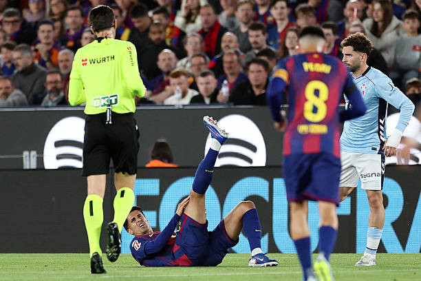 世体：根据俱乐部消息，坎塞洛只是有轻微瘀伤，没有大碍👍巴萨巴萨vs塞尔塔巴萨