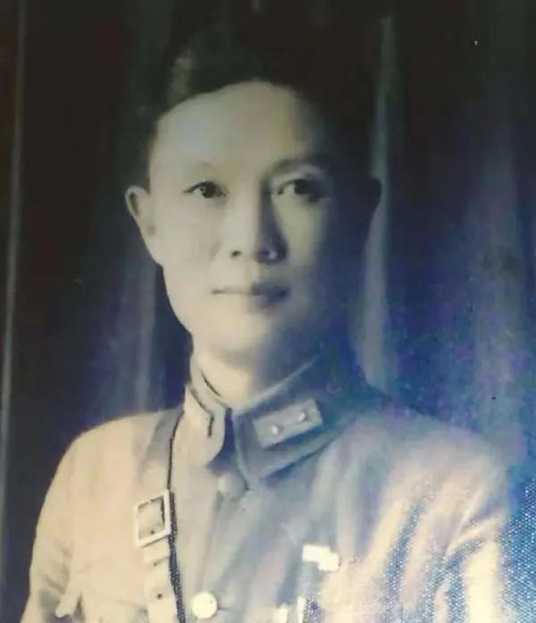 1952年时，原国军中将柏辉章被判处了枪决之刑，柏辉章至死都想不明白自己抗日有功