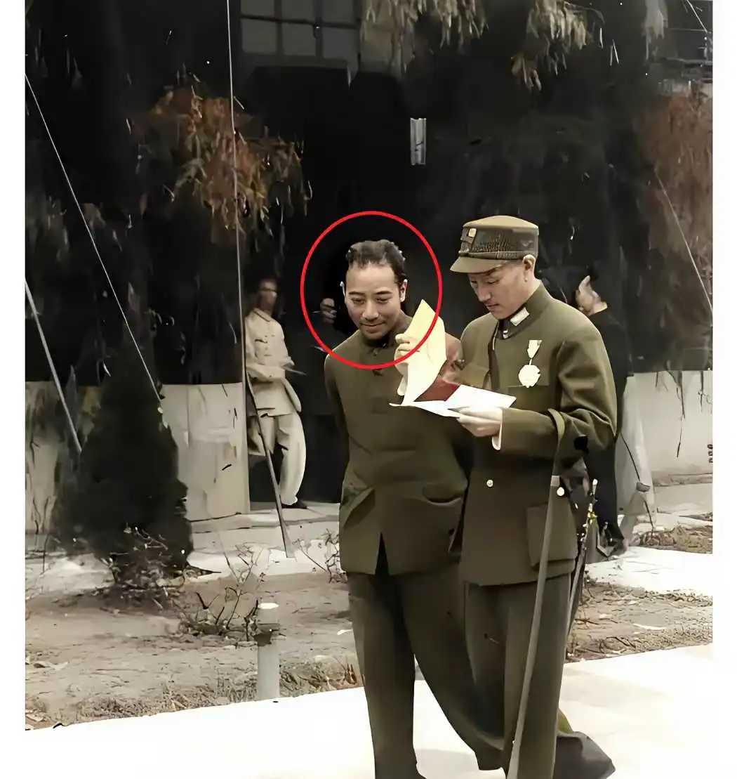 原来这才是他的真实模样，绝非演员所扮演的