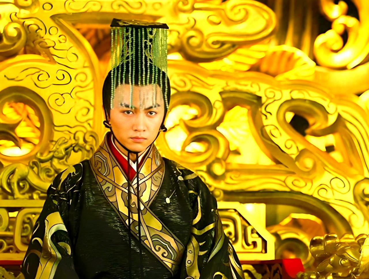 汉宣帝刘询给曾祖母卫子夫恢复名誉，因为他是卫子夫的后代。一个已经死了四十二年