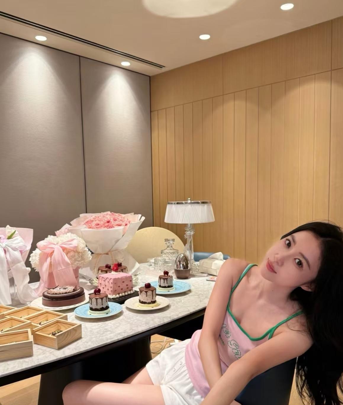 潘玮柏的老婆宣云分享一些生活小日常，我却发现她真的不一般，不愧是天王看上的女人。
