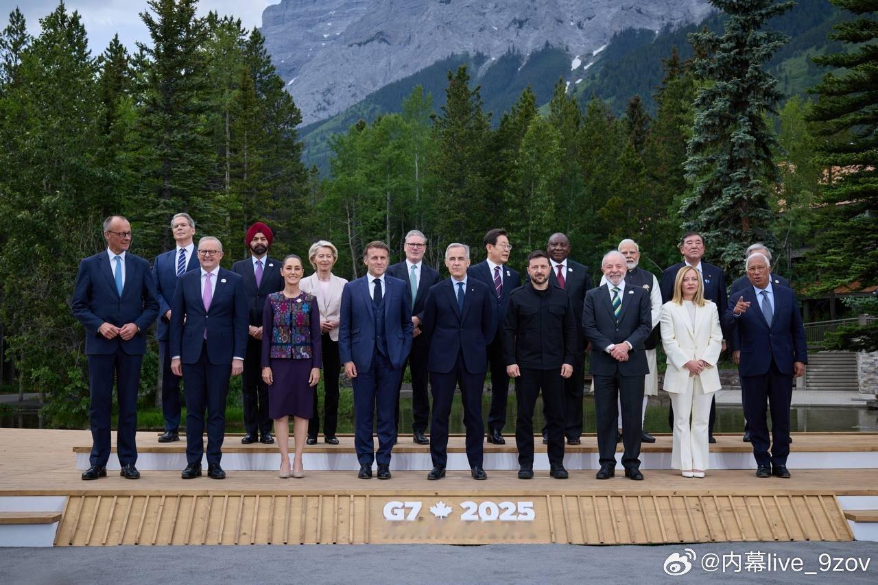 泽连斯基抵达G7峰会。举行了一系列双边会晤。但是最想见的人没见到，这对他来说是一