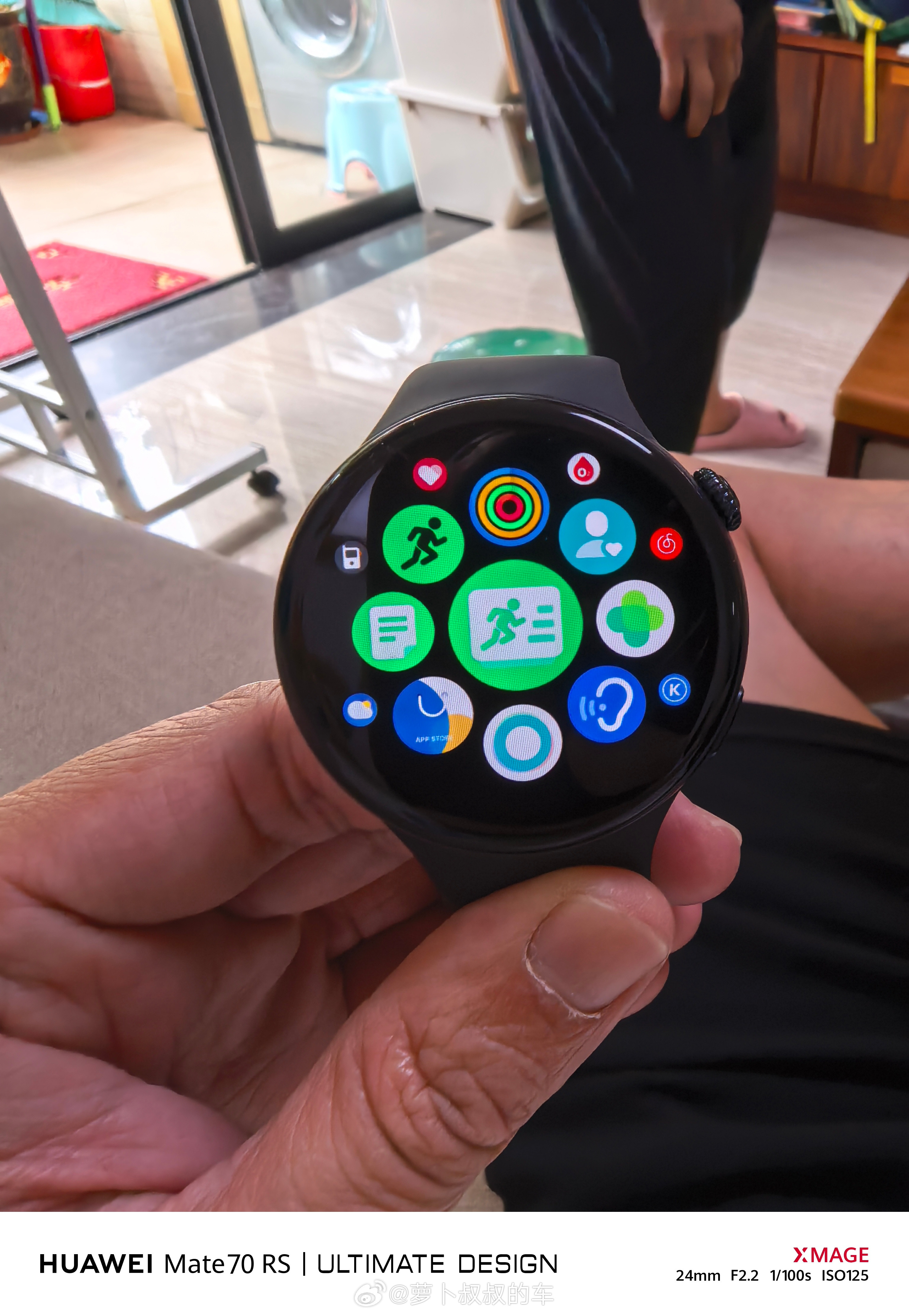 儿童节买了一个vivowatch5手表，拿国补还得现场激活。智能手表的最大用