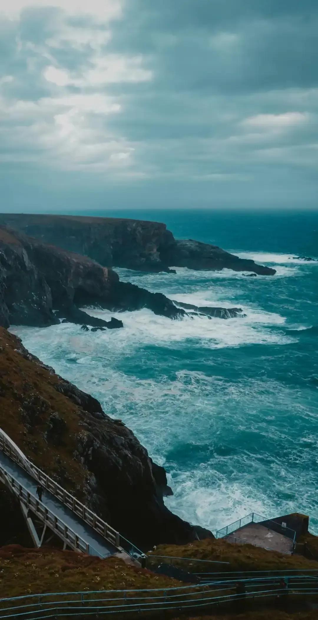 性学专家说夫妻玩点花样感情更铁，我听完直接截图甩给老公。四月那场讲座我刚好在场