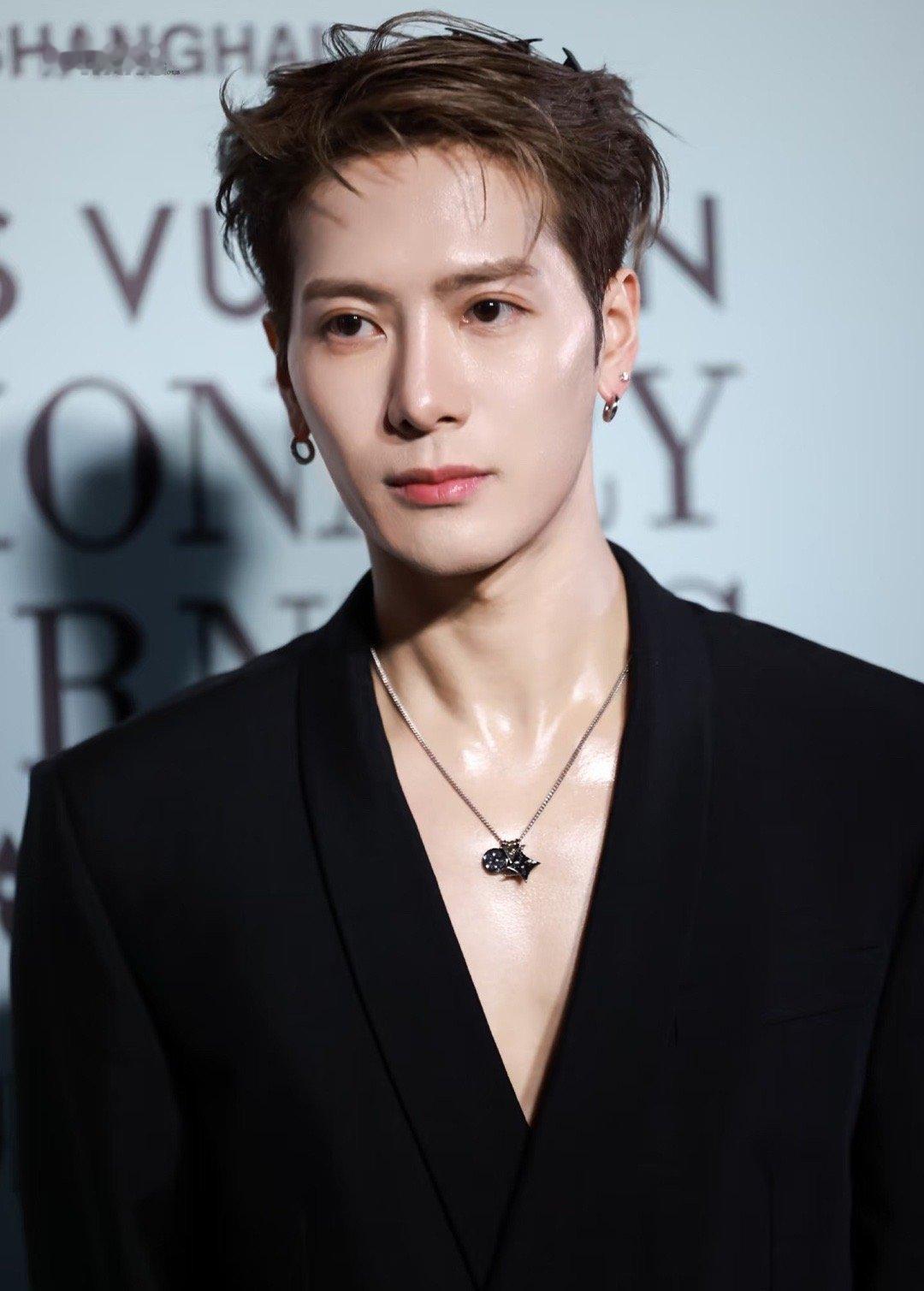 微博之夜最后一波豪华明星阵容下周开启有没有你期待的人？杨紫、杨幂、赵丽颖、李宇春