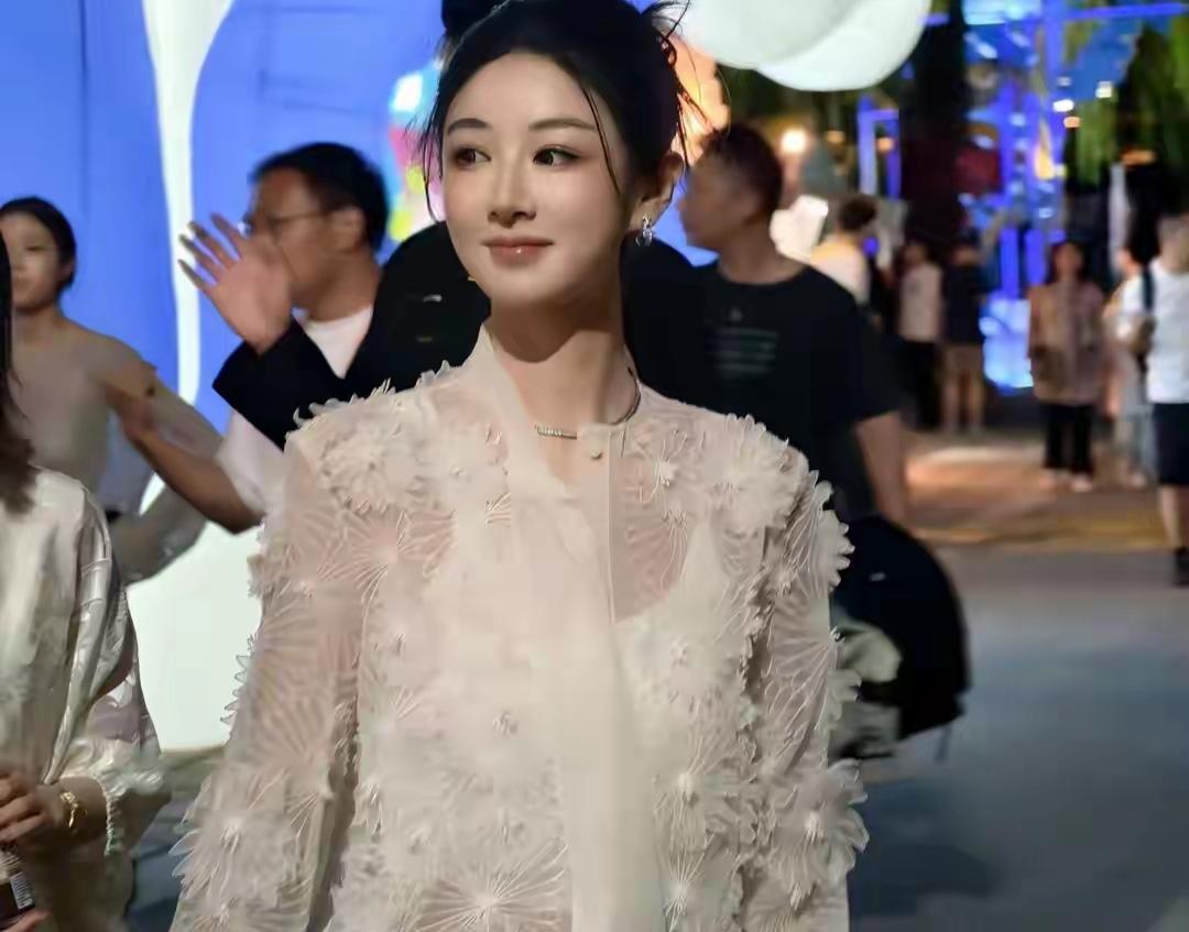 乌镇偶遇薇娅，竟发现了她藏了个三年的秘密…刚开始，撞见薇娅，我并没认出来。