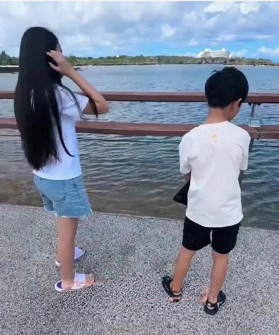 黄春梅欠大S母子3人一个道歉，她没有照顾好女儿，抹黑了汪小菲的父亲形象。汪小菲