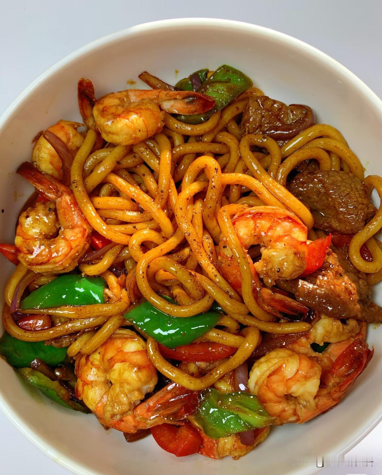 做法简单如图，姐妹们嗦面快乐呀看着好好吃