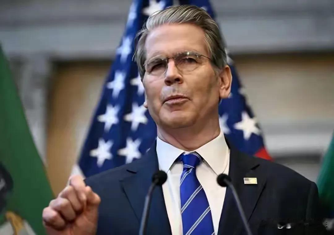 金价风云：2300吨黄金悄然抵华，国际金价坐“过山车”上个月月底，2300吨黄