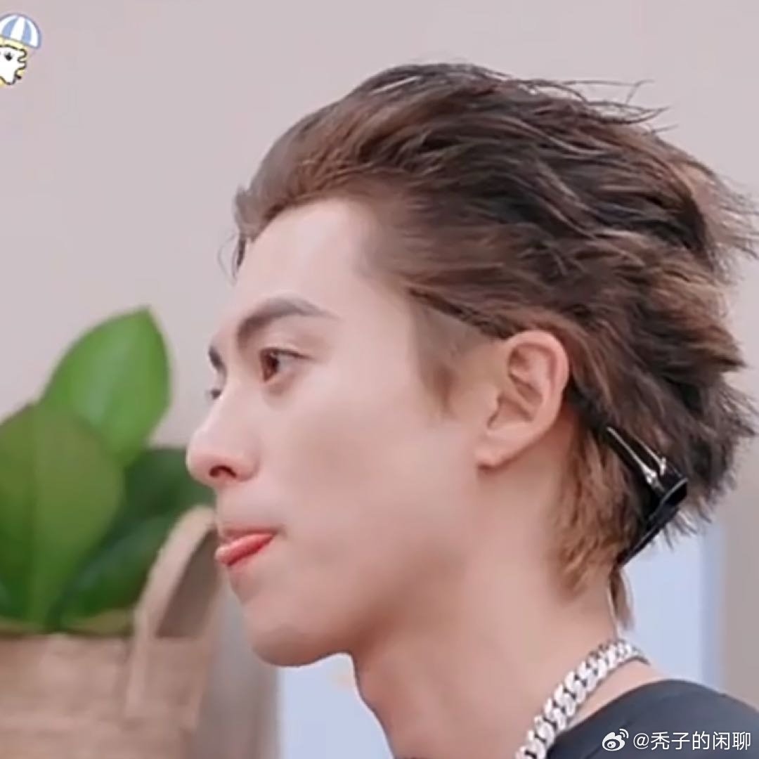 王鹤棣没点名道姓哥哥真的好惨