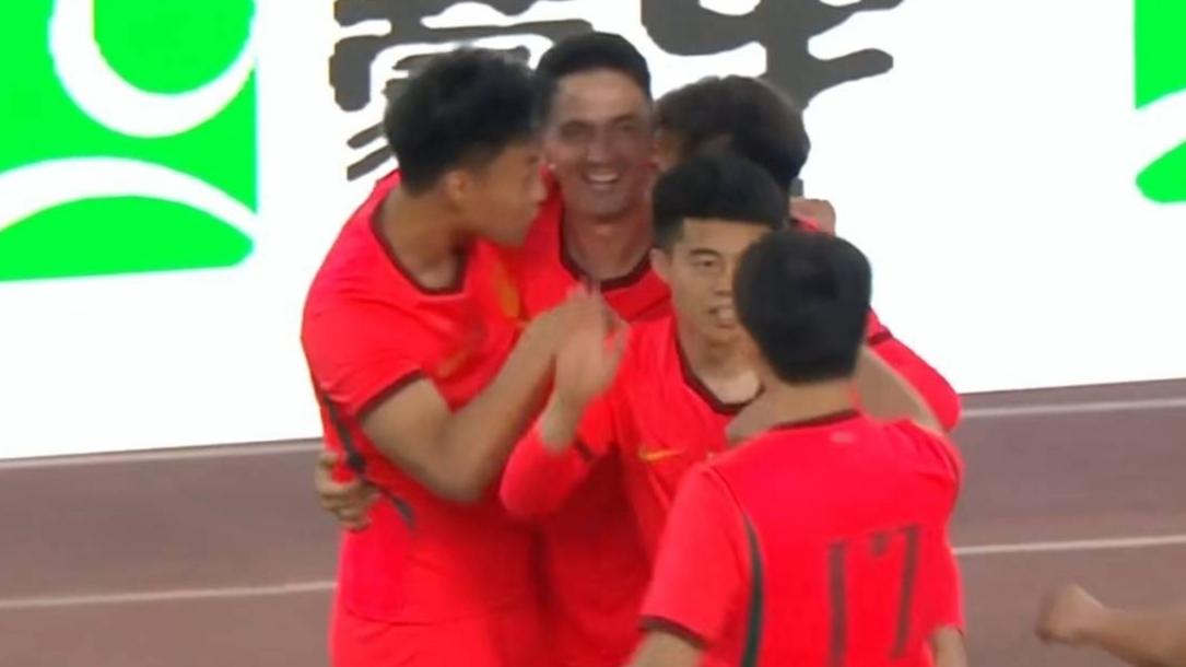 U23国足3-0大获全胜，双杀塔吉克斯坦！北京时间6月9日，国际足球邀请赛，