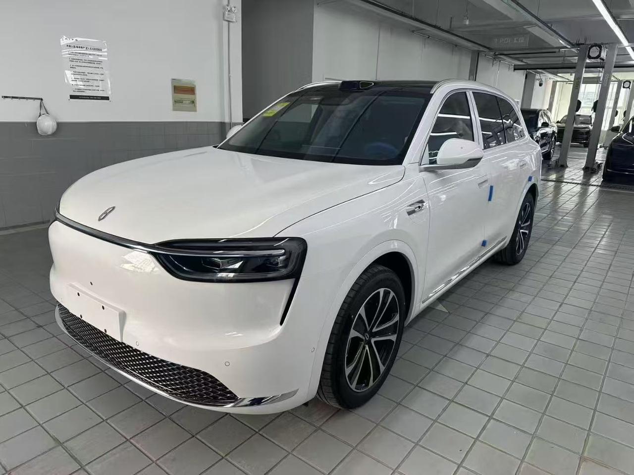 问界M8指导价359800轻微运损优惠3w【来自懂车帝车友圈】