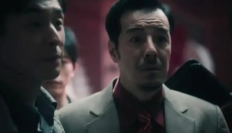 海一天真是怪可怜的，他饰演的角色卢少东在《扫毒风暴》第一集出现过，后来就再也没他