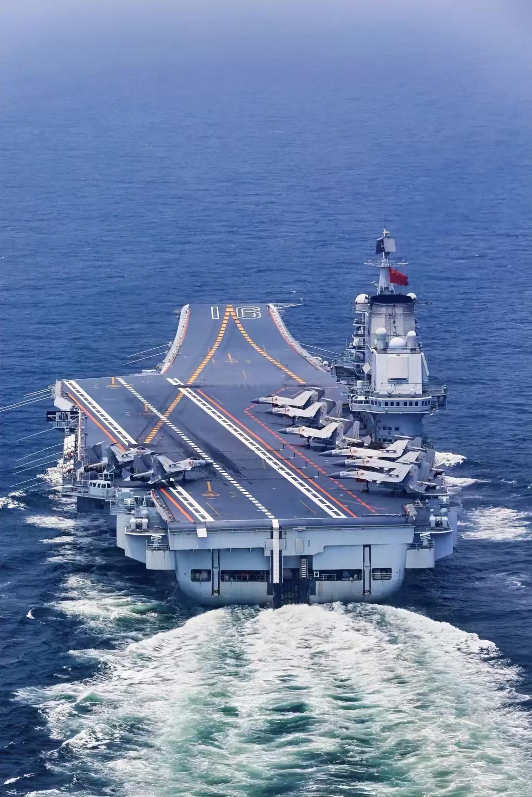 中国被骗了？当中国努力建造航母时，美国却投更多精力在两栖舰上，西方媒体甚至说“中