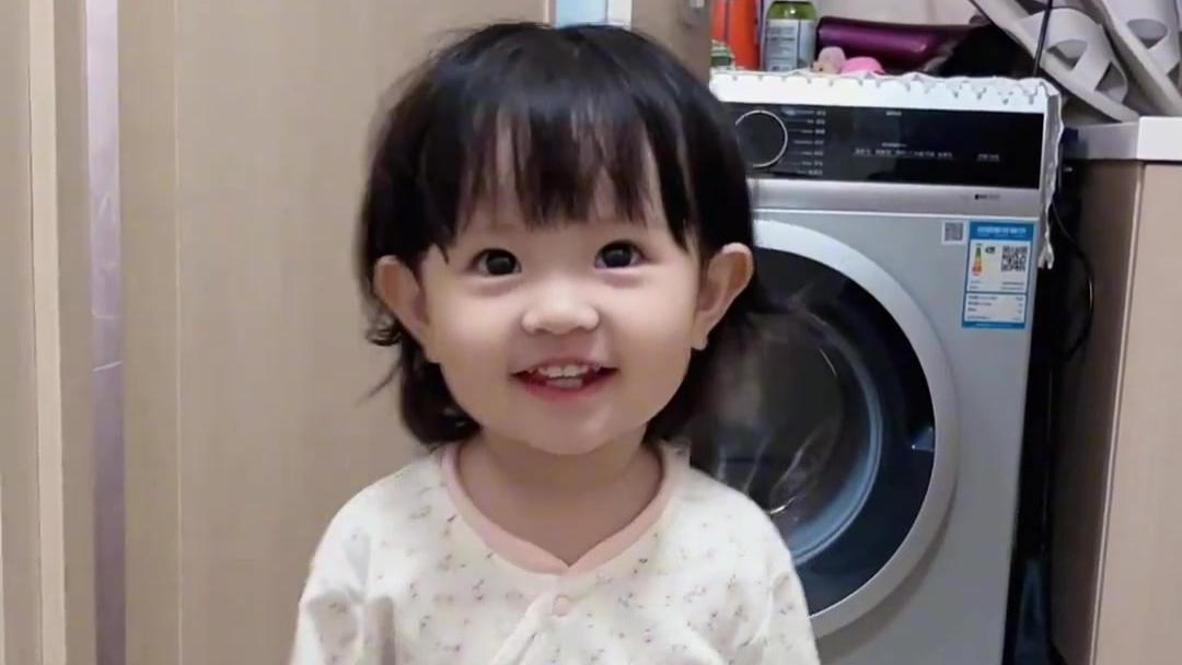 萌娃声音召唤小娃娃！小宝偷看妈妈偷吃全过程