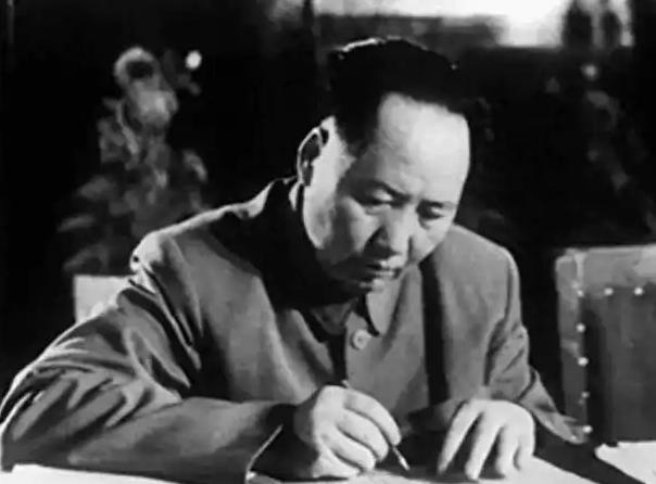 毛主席曾预言：这两个国家将来对中国最大威胁，如今果然应验，很多人都知道毛主席是个