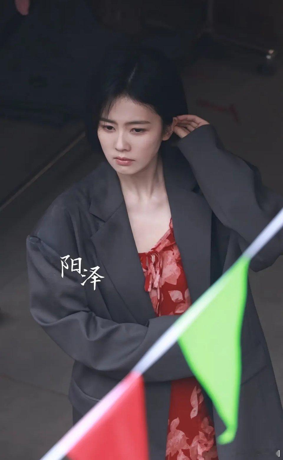 白鹿的颧骨也太高了吧​​​