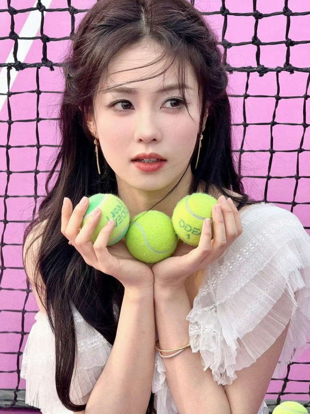 白鹿穿公主裙的薄荷网球少女​​​