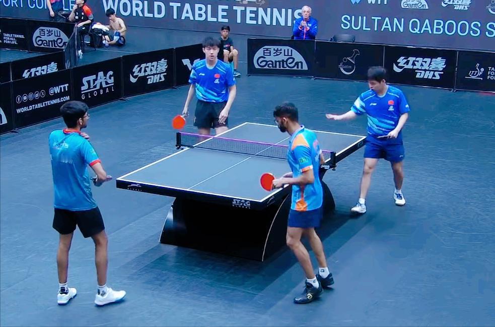 坏了！林诗栋/黄友政双打又要输吗？前两局1:2落后，关键是场面太难看了，