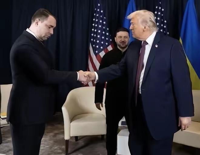 不给！拿不下？乌克兰现总统办公室主任、刚刚卸任的前国防部情报总局局长布达诺夫，