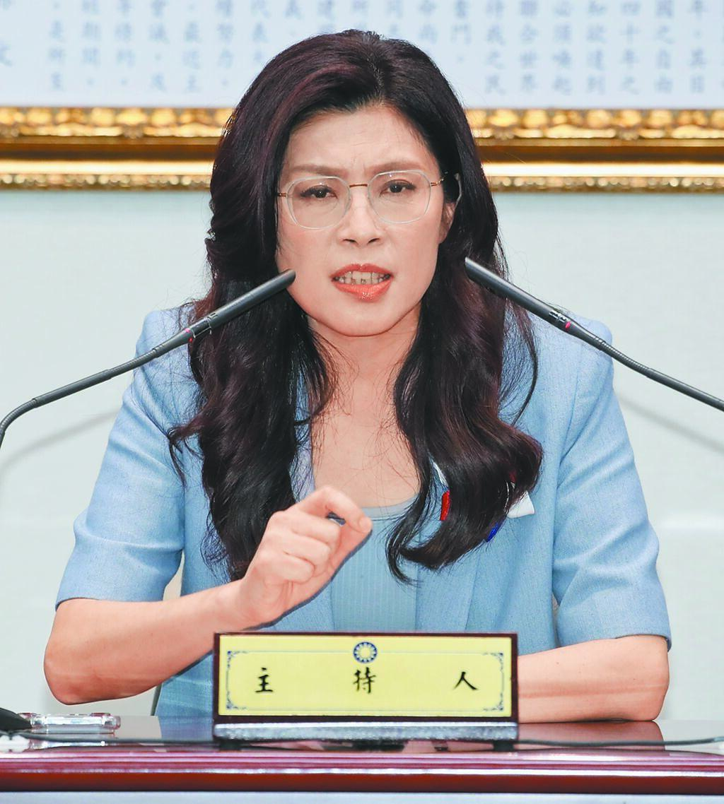 连美国都挺不下去？侯汉廷引美参议员发言酸爆绿：抹红郑丽文太可笑美国民主党参议