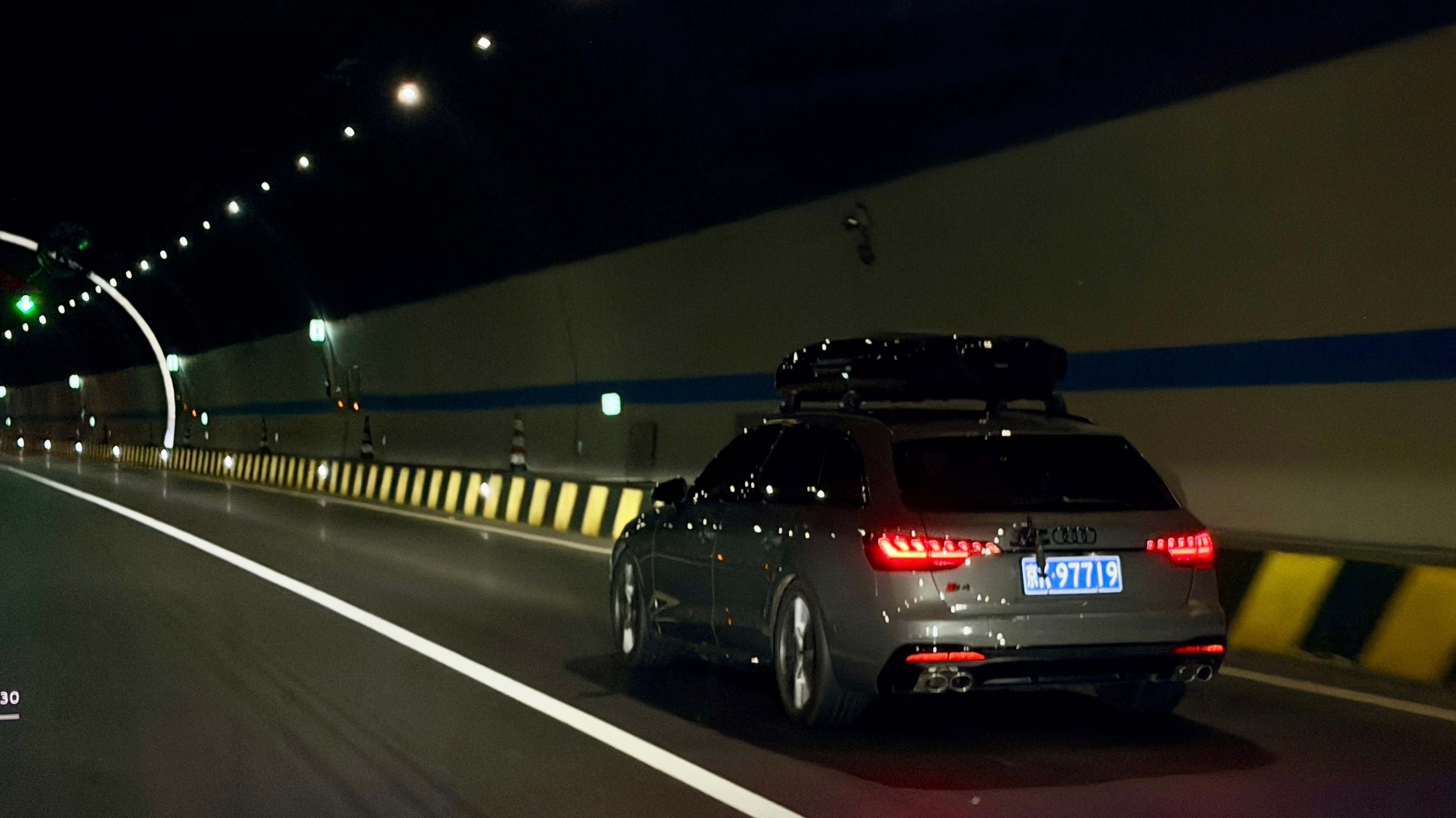 让我听听，是谁的小车车，这么帅呀？？？（疯狂暗示）