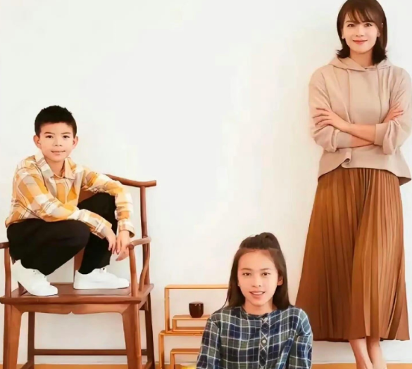 刘涛17岁女儿美上热搜神复制妈妈美貌，却为何拒当星二代