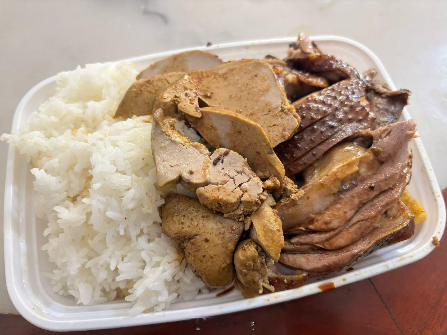 狮头鹅饭，男人的漂亮饭，菜市场前的档口，30肝肉双拼～