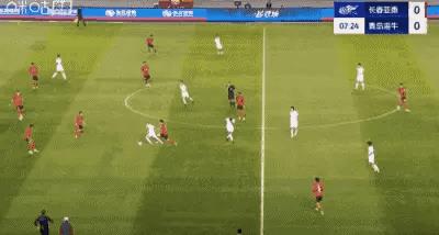 恭喜青岛海牛基本保级成功！长春亚泰保级难了！和青岛海牛的保级对决，仅仅第8分钟