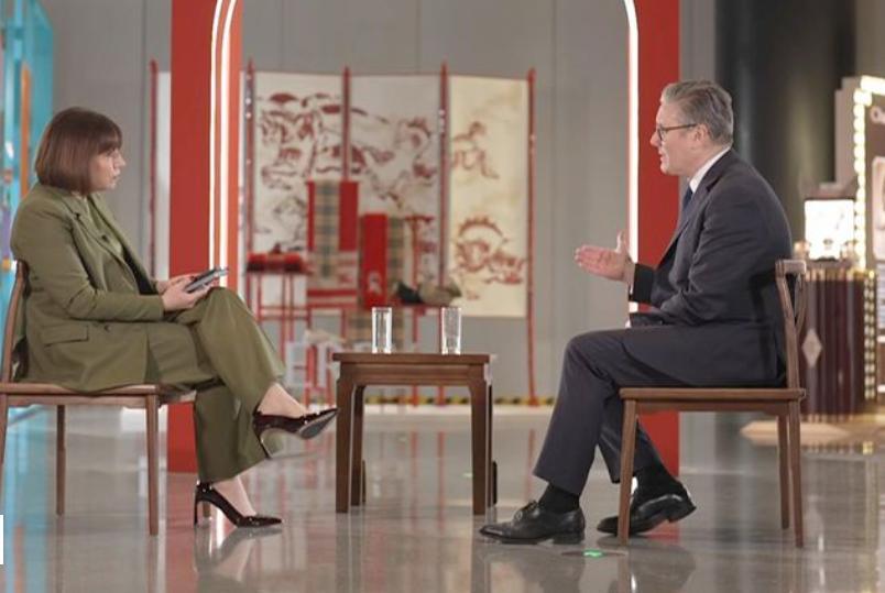 1月30日，斯塔默非常自豪地说：“通过我的沟通，中方已经明确表示，解除了对英国5