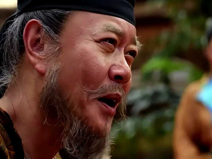 《长安的荔枝》，阿弥塔危险了！为了离间阿弥塔跟何有光的关系，郑平安把逃兵的事