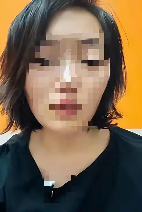 不喝药真同情她，一喝药，啥也别说了。这就是一哭二闹三上吊的戏码。换言之，做戏做的
