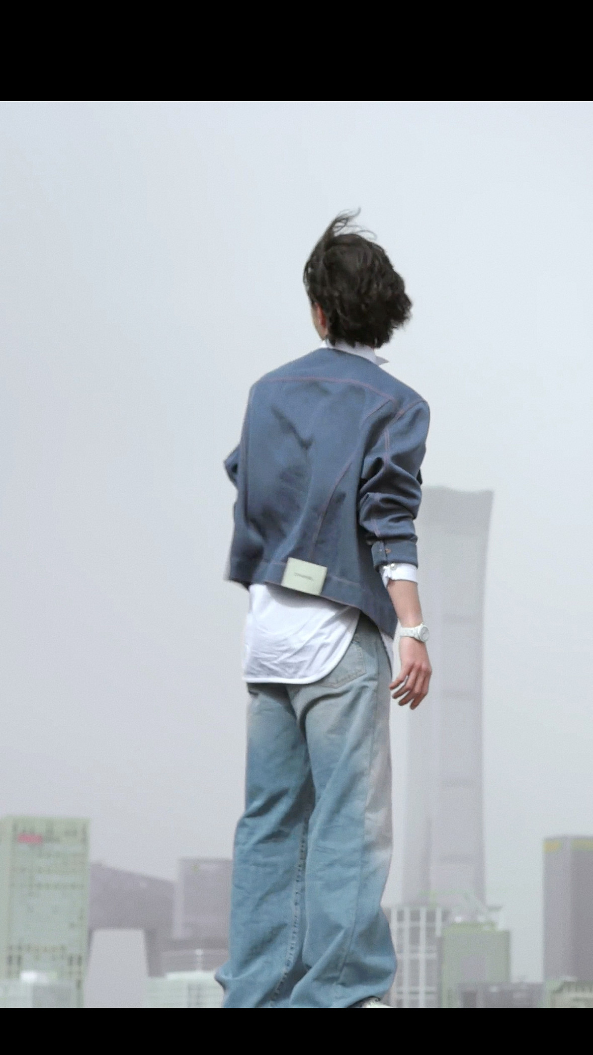 没有一秒是不美的GQ四月王一博封面王一博