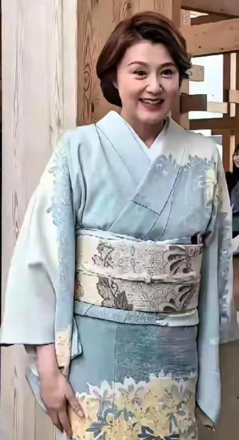 岁月真是一把杀猪刀！郭富城当年的绯闻女友藤原纪香的容颜衰老到会不会太快了？在90